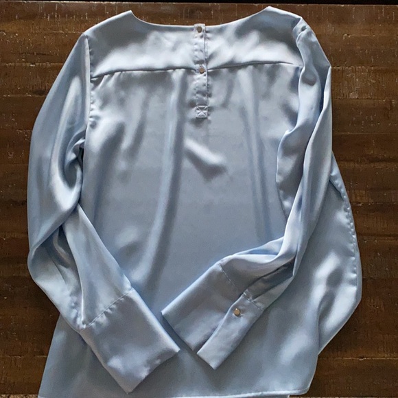 Blouse - Picture 2 of 3